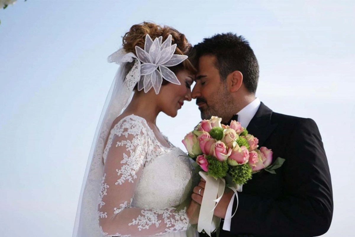 Bir boşanma haberi daha: Şarkıcı Emrah ve Sibel Erdoğan boşandı