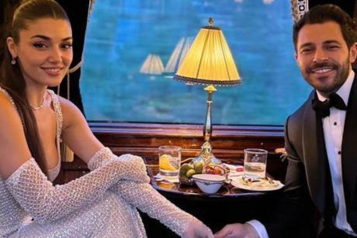 Hande Erçel ve Hakan Sabancı Aşkı Romantik Tren Karesiyle Gündemde
