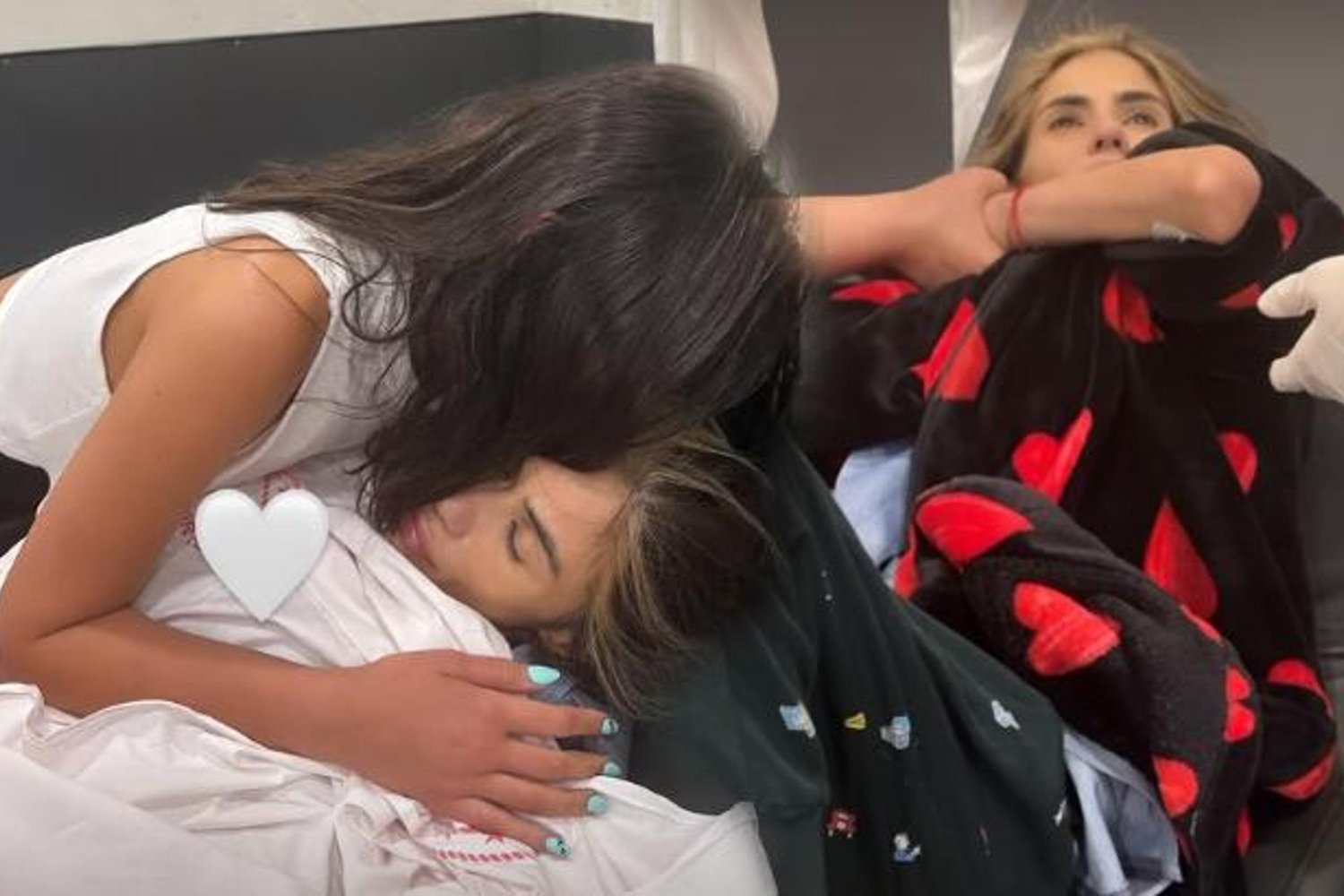 Nihal ve Bahar Candan Tutuklandıktan Sonra Sağlık Sorunlarıyla Mücadele Ediyor