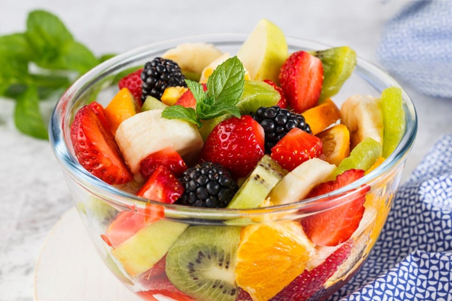 Sağlık İçin Meyve Seçenekleri: Düşük Şekerli ve Vitamin Deposu Meyveler