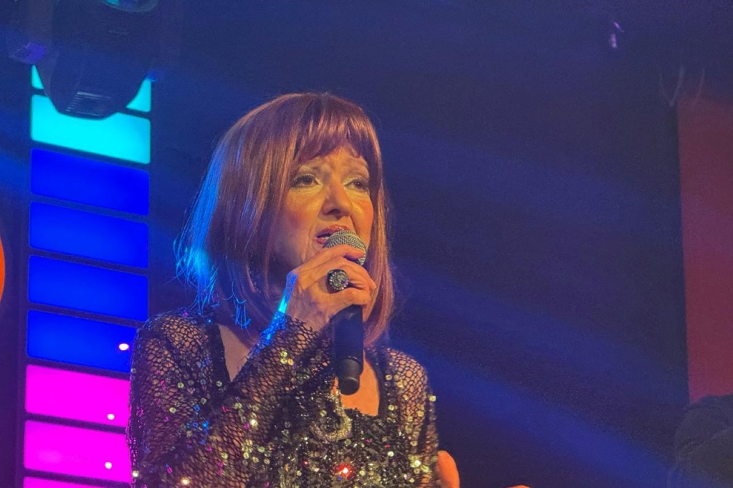 Gülden Karaböcek: Londra Konserimi Unutamam, Bursa Sahnesi ve Dilek Taşı Şarkısının Dönüm Noktası