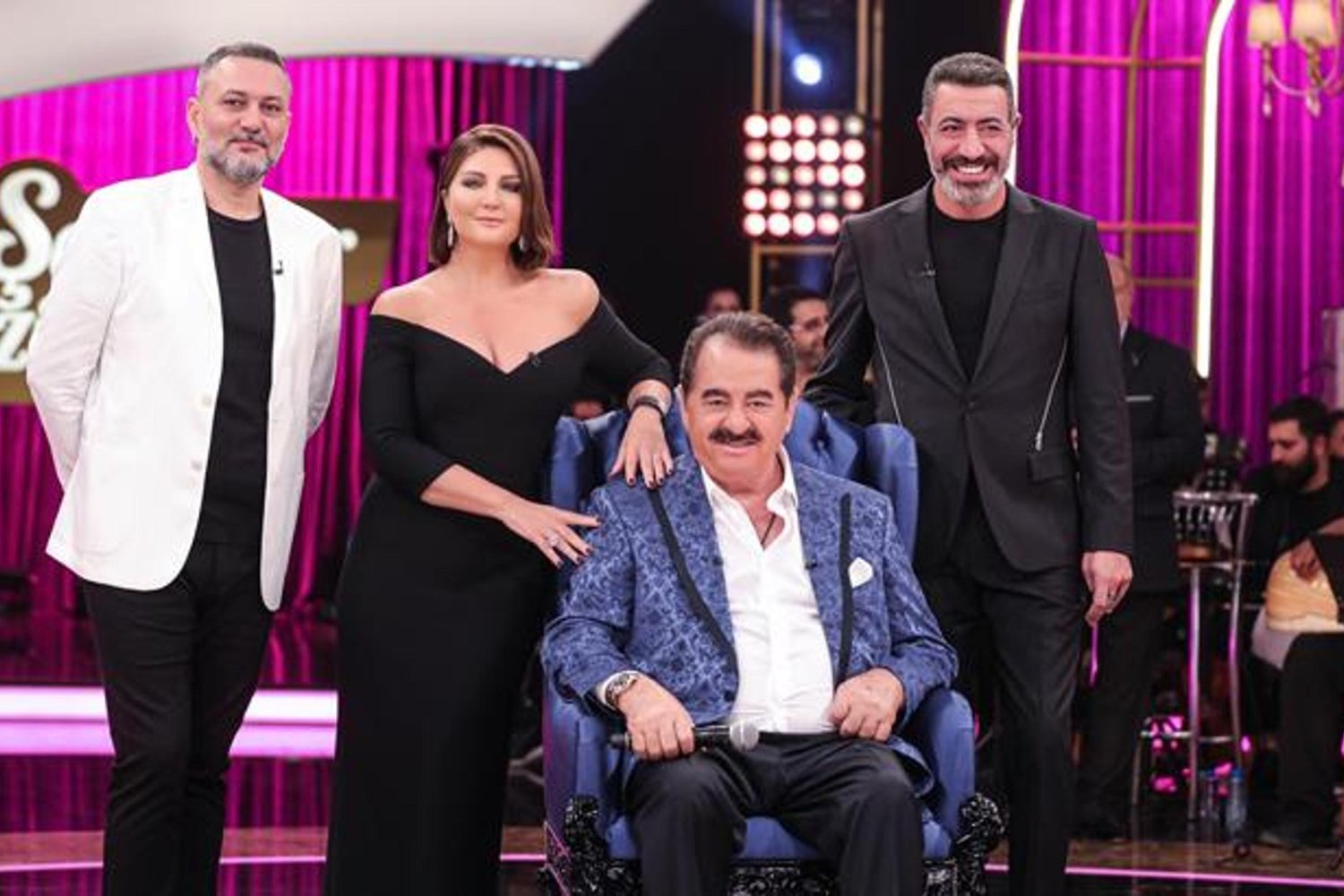 Şarkılar Bizi Söyler'de Kahkaha Dolu Kolaj Bölüm Heyecanı