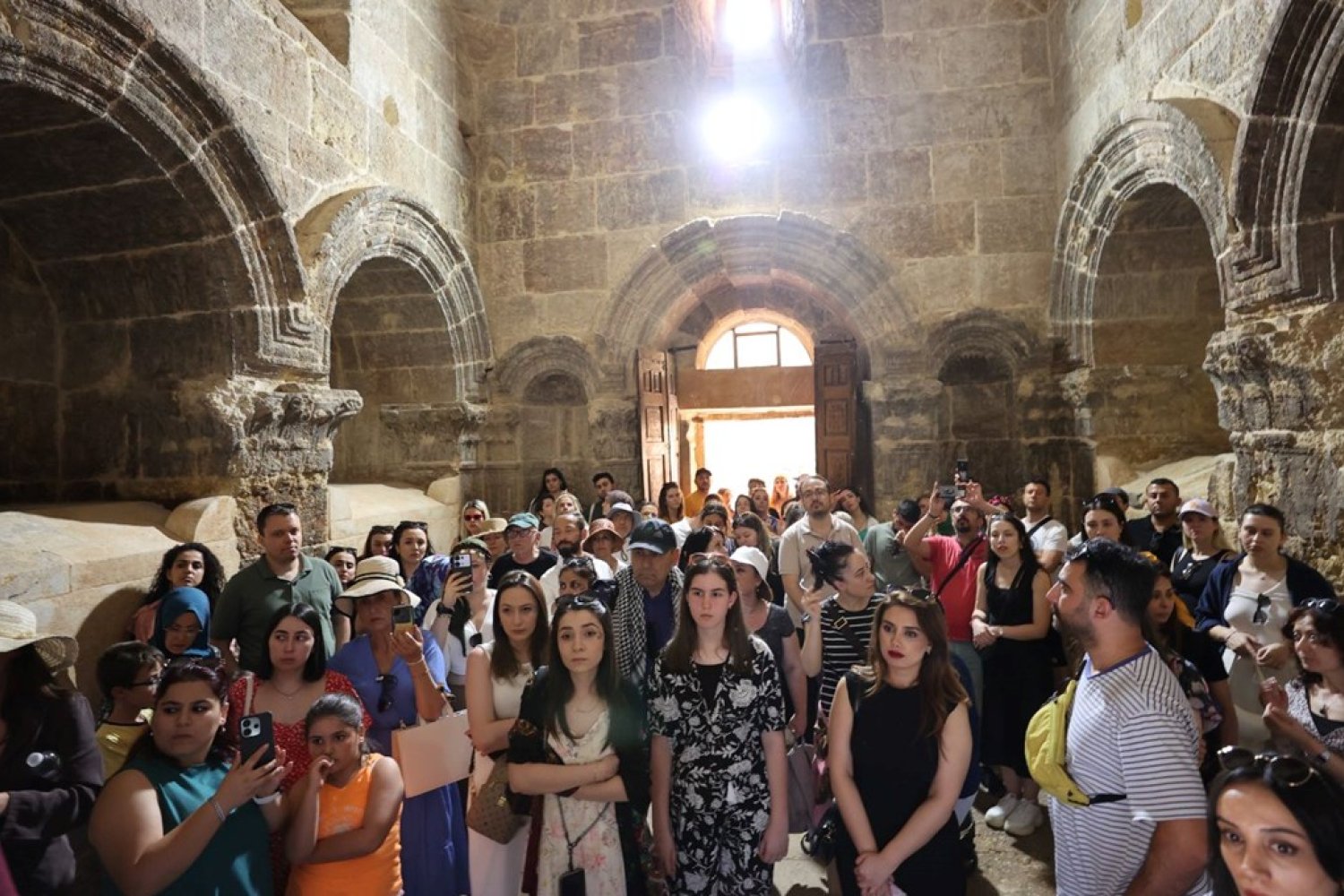 Mardin'de Kurban Bayramı Coşkusu: Tarihi Şehir Tam Dolulukta