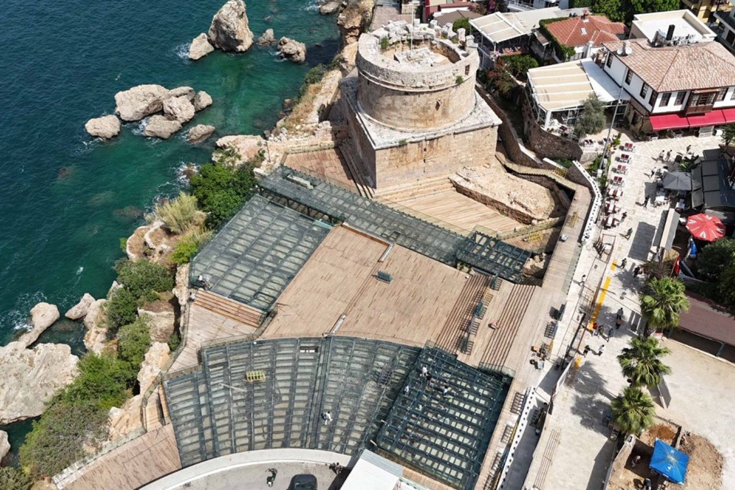 Antalya Hıdırlık Kulesi Projesiyle Tarih ve Doğa Bir Arada Yeniden Canlanıyor