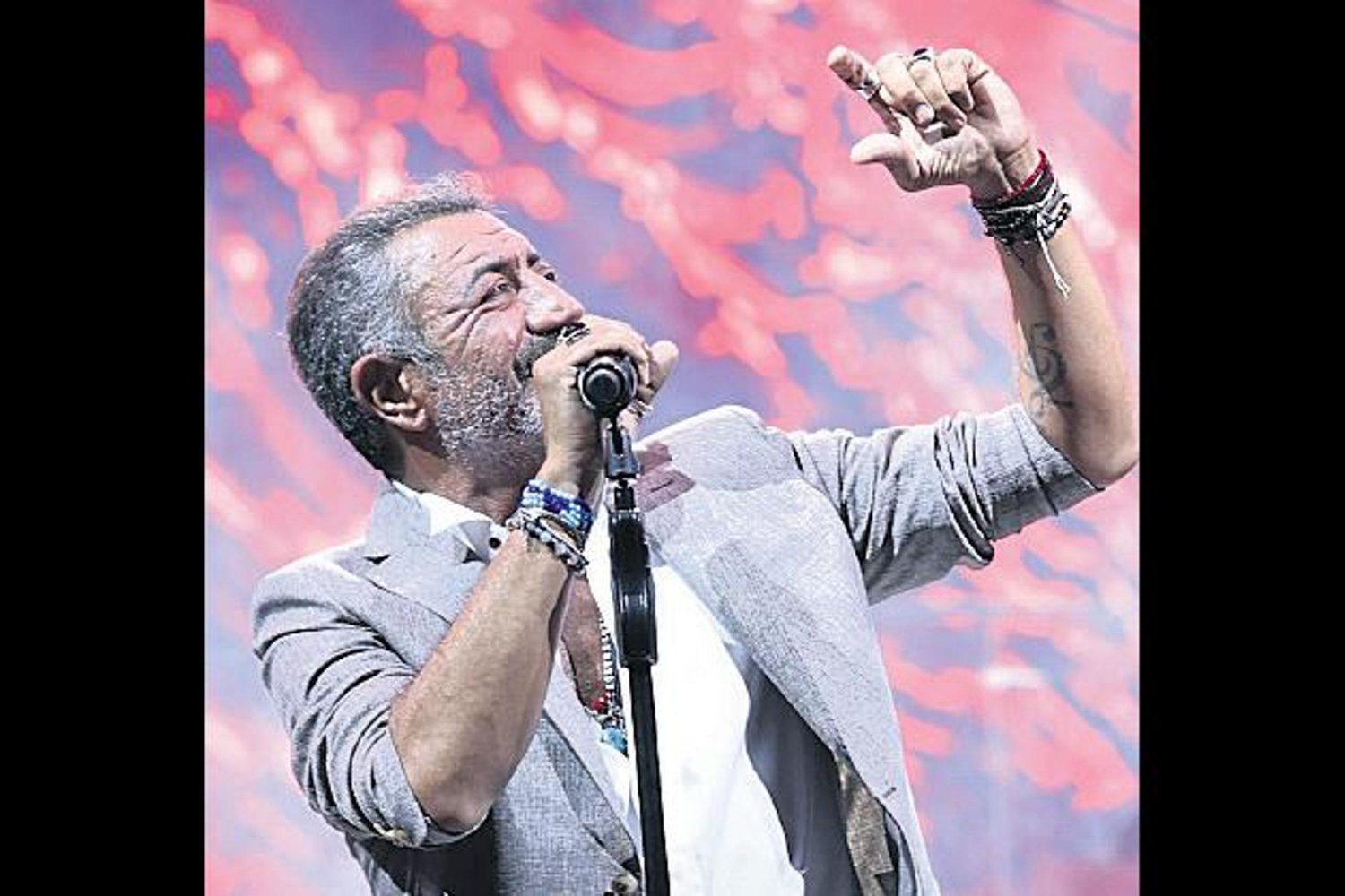 Müzik Dünyasının Sevilen İsmi Bodrum'da Huzurlu Yaşamını Sürdürüyor