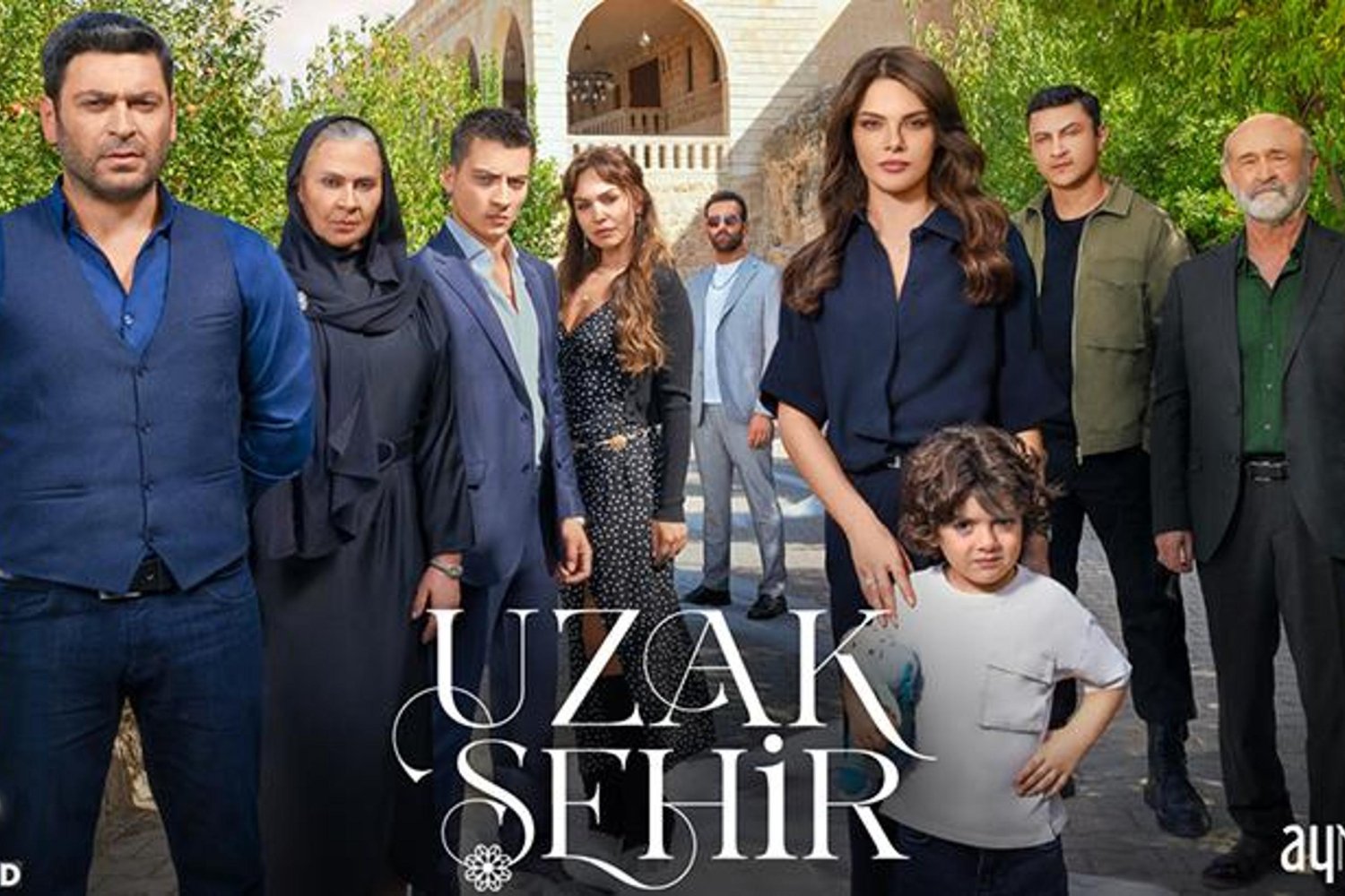 Yurt Dışında Büyük Başarı: Sinem Ünsal ve Çağatay Ulusoy Ödüllerle Dönüyor!