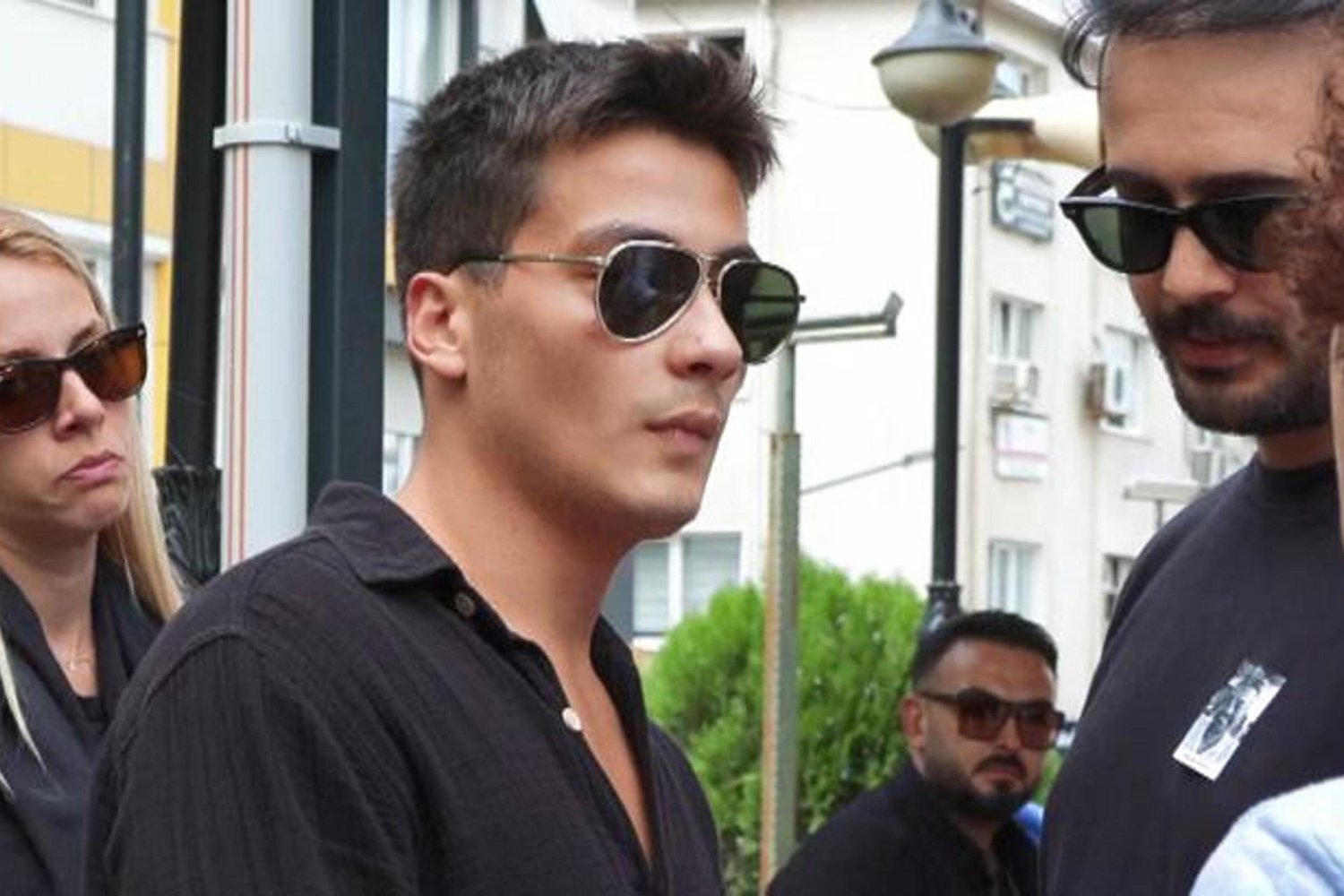 Acı Haber: Uzak Şehir Dizisinin Kaya'sının Babası Vefat Etti