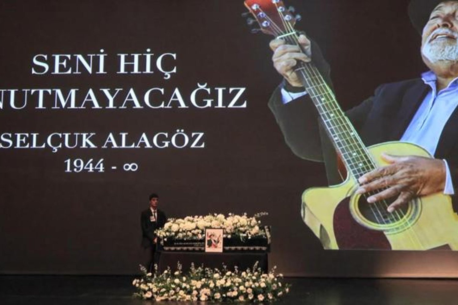 Ünlü Şarkıcı Selçuk Alagöz Muğla'da Hayatını Kaybetti