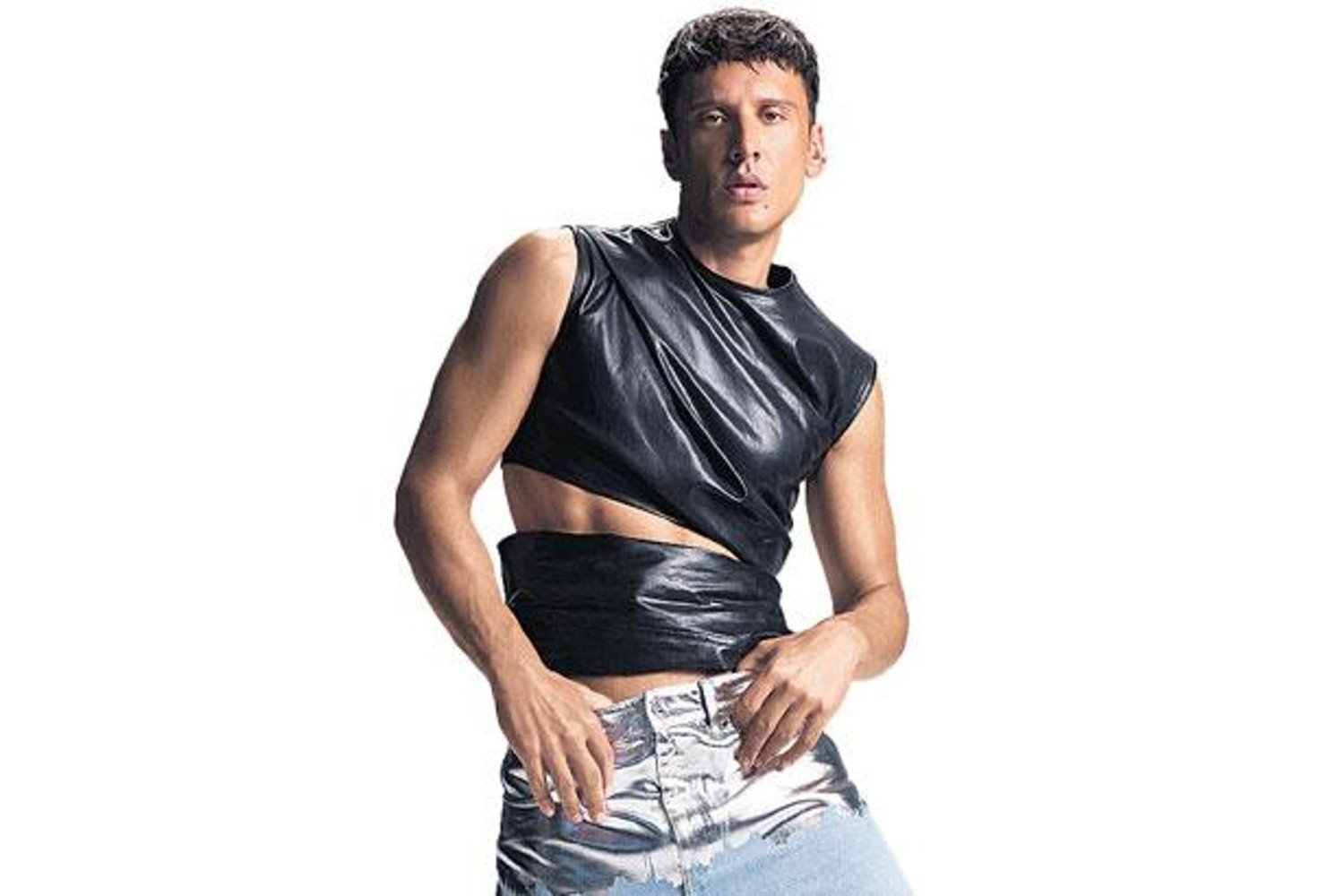 Edis'in Cesur ve Kişisel Albümündeki Çek Tetiği! Kalplerinizi Etkiliyor