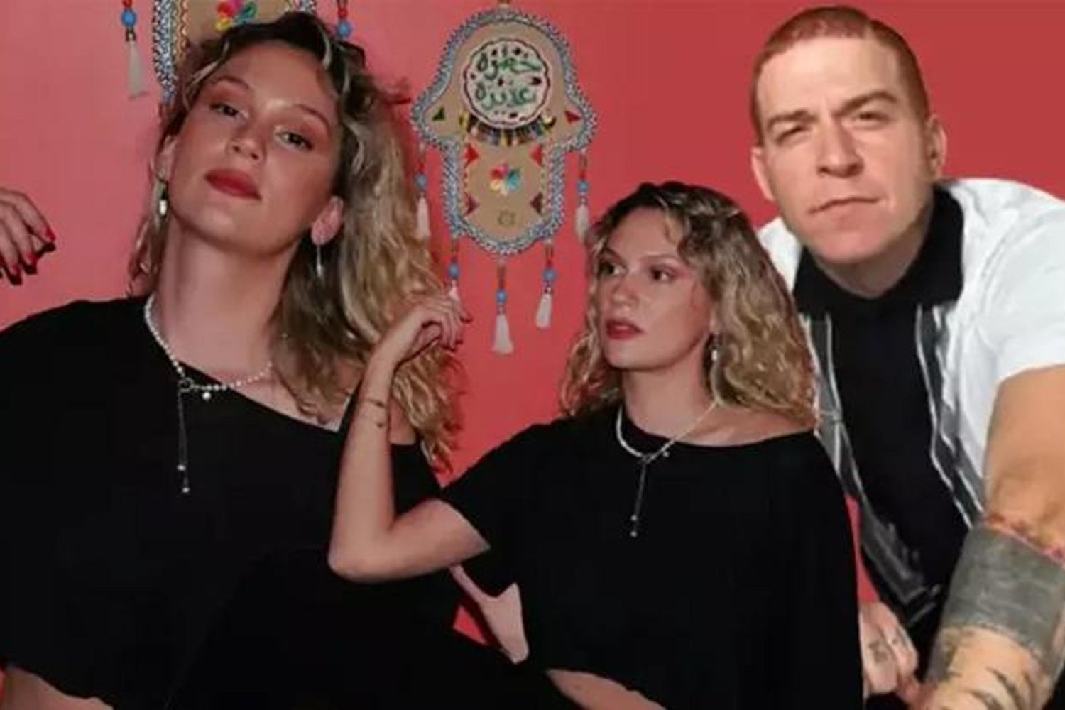 Gökhan Özoğuz ile Farah Zeynep Abdullah Aşkı Otobanda Kanıtlandı!