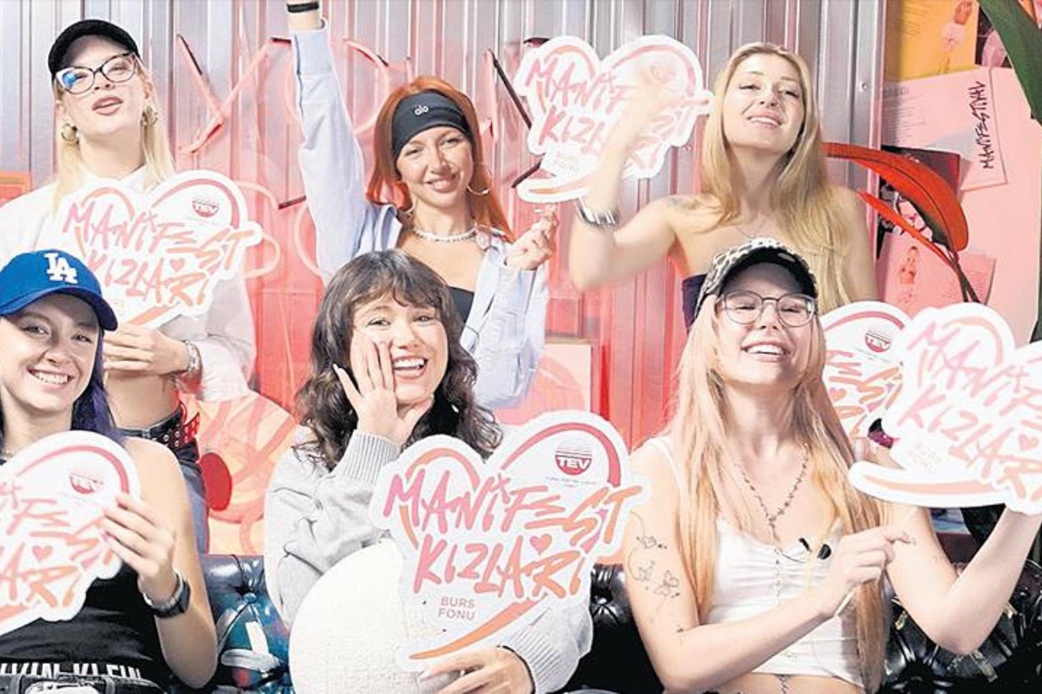 Manifest Grubu’dan Eğitim Destekleriyle Genç Kadınlara Umut Işığı