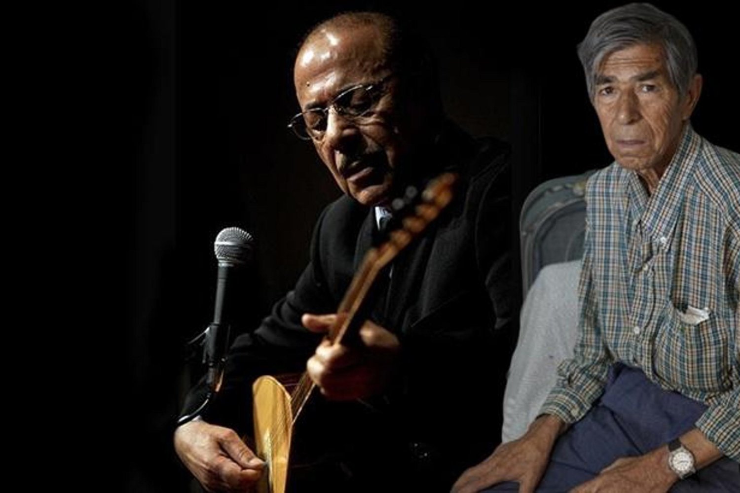 İzmir'de Neşet Ertaş'ın kardeşi yeni evine taşındı!