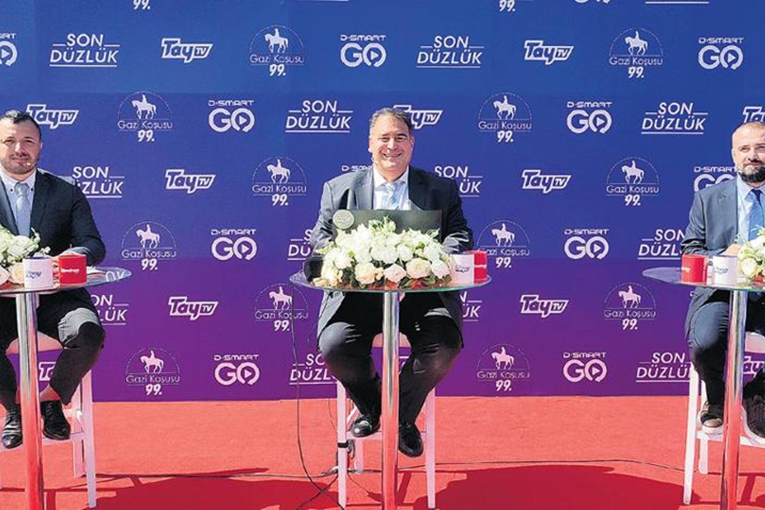 At Yarışı Haberleri: 'Son Düzlük' Bu Sezon da Ekranlarda!