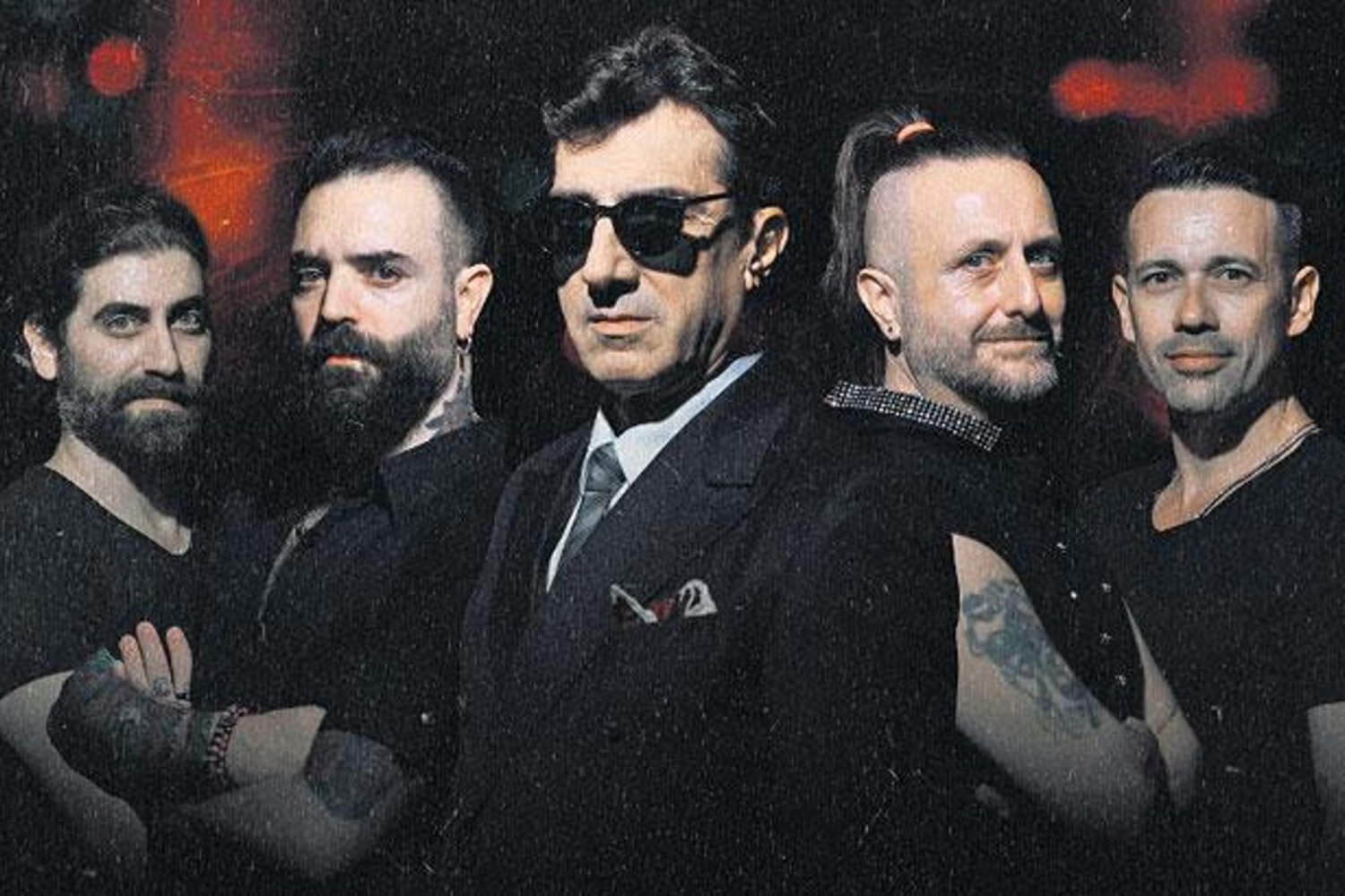 Ayna'nın En Sevilen Parçalarıyla Dolu 30. Yıl Albümü ve Konsept Konserler