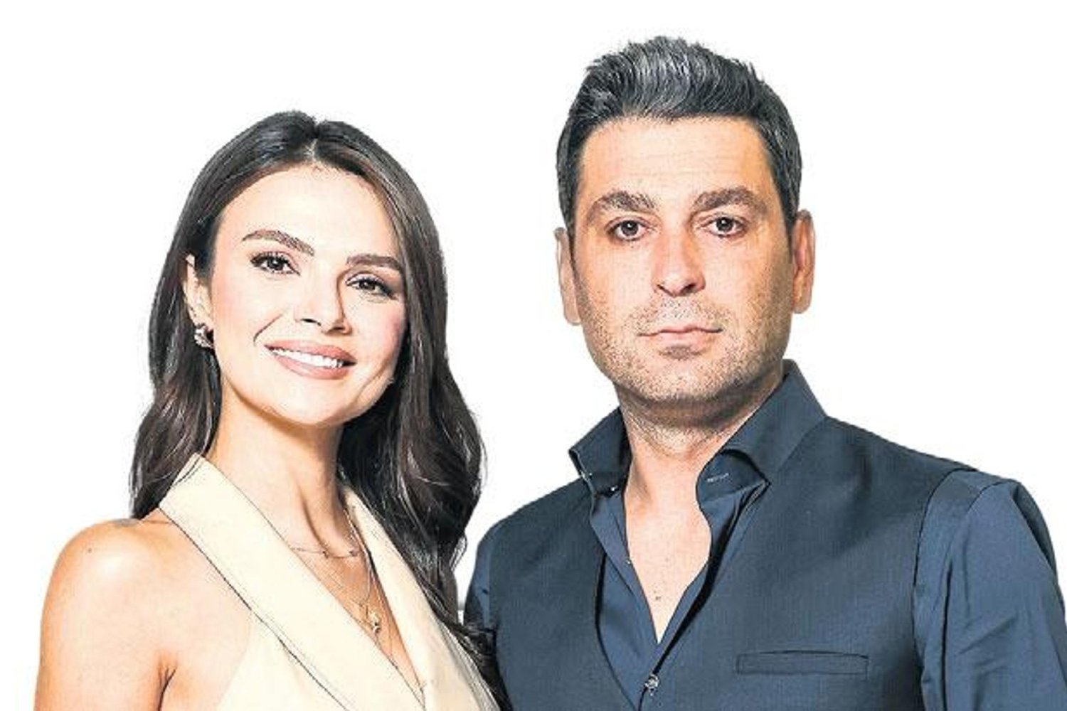 Uzak Şehir'in Yeni Bölümüne Günler Kala Kamera Arkası Sevinci
