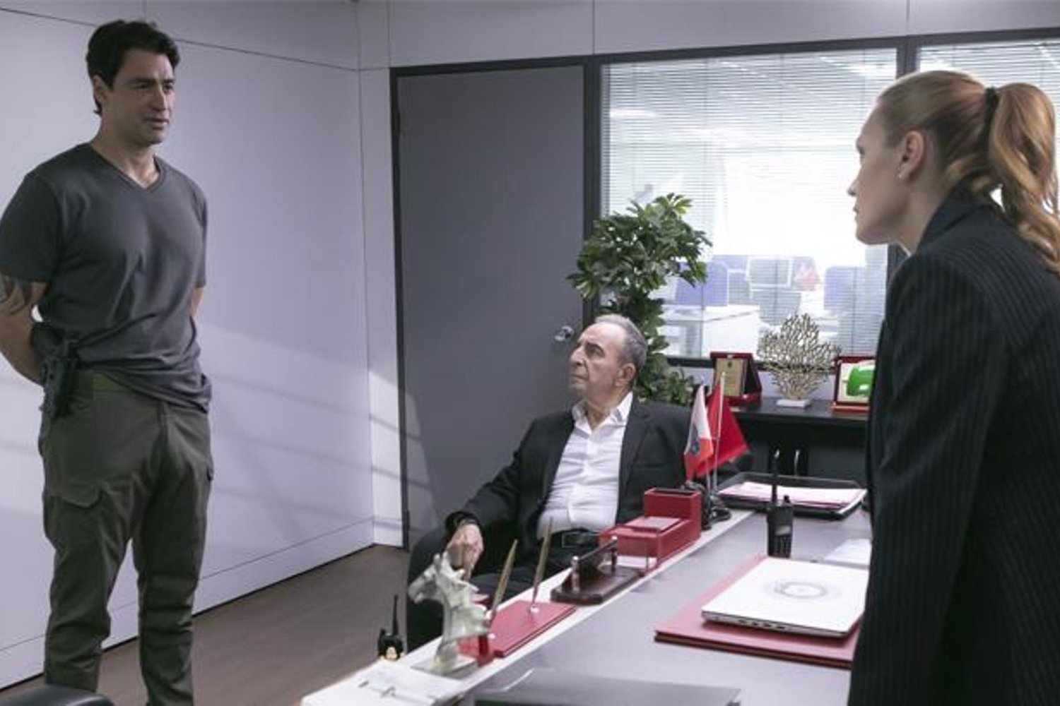 Arka Sokaklar Ekibinden Hakan Operasyonu: Rizalar Baba'nın Endişeleri Büyüyor