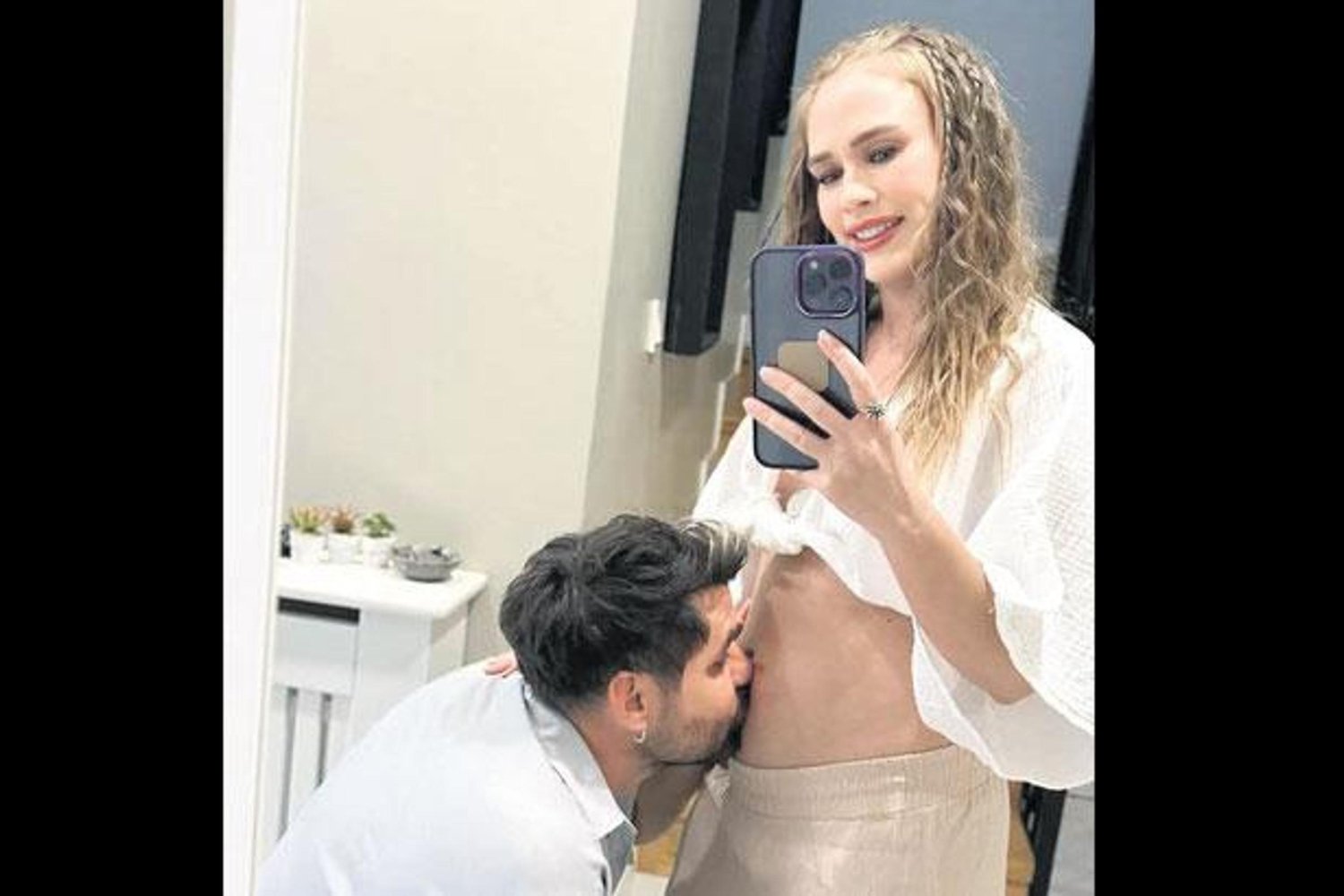 Ünlü Çift Bebeklerini Ultrason Görüntüleriyle Duyurdu