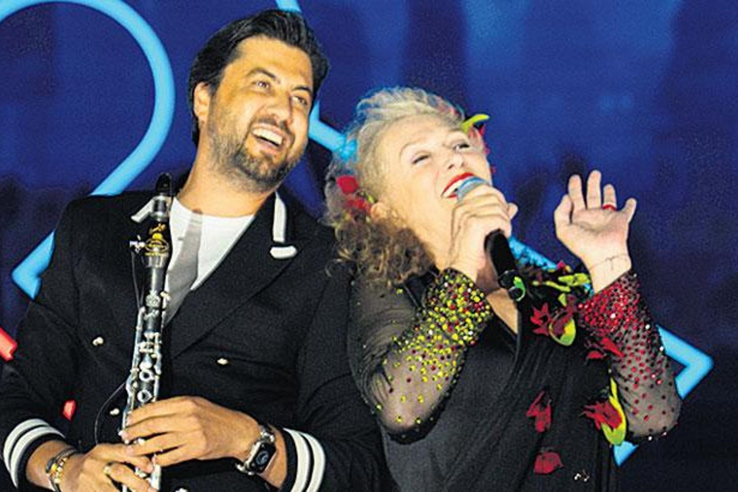İkili Konserle On Binlerce Dinleyiciye Unutulmaz Anlar