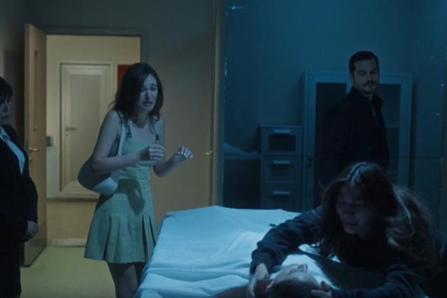 Eşref Rüya Dizisi Gündemi Salladı: Rekor Kıran Bölümle Reytinglerde Zirvede!