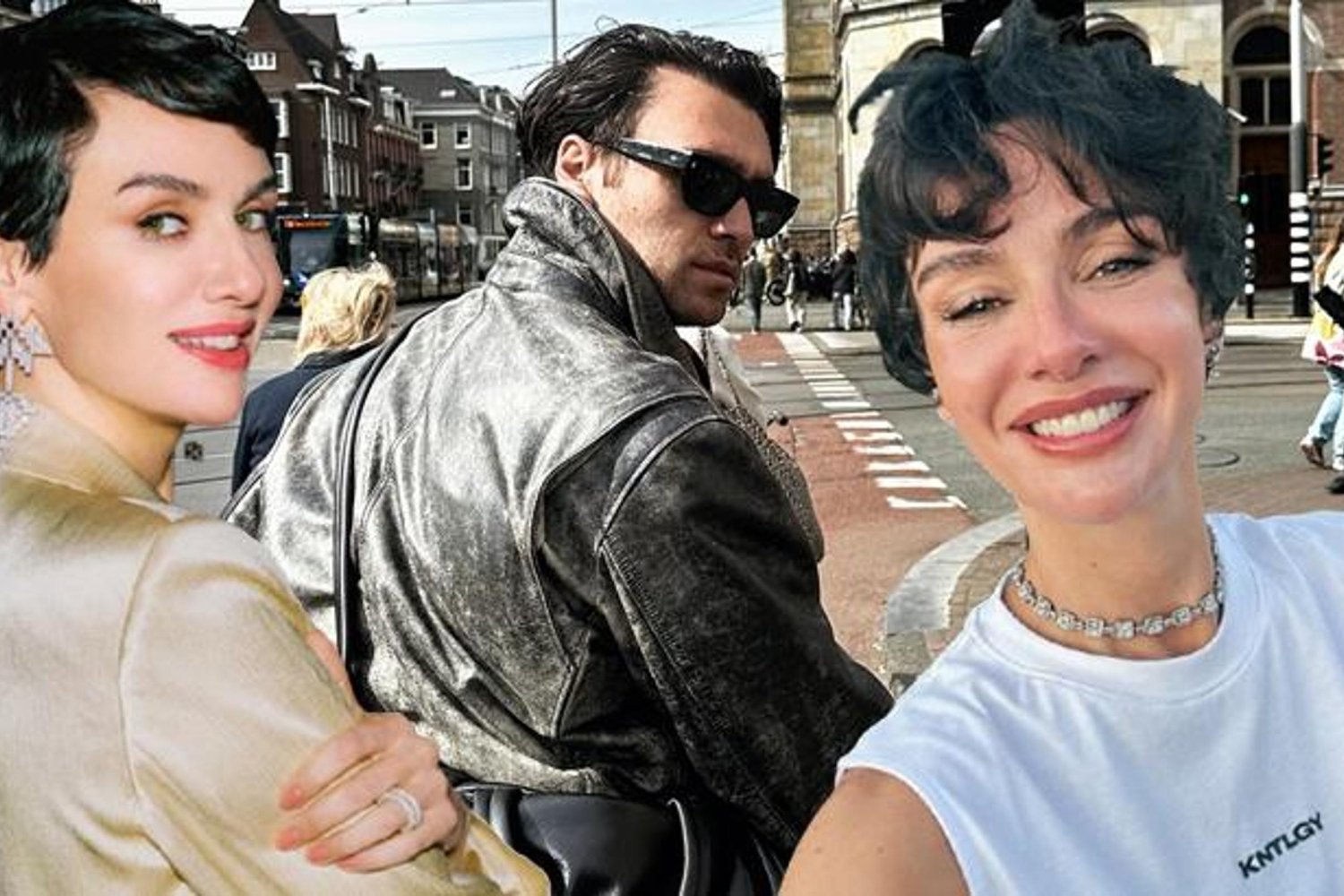 Birce Akalay'dan Hakan Kurtaş’a Doğum Günü Sürprizi!