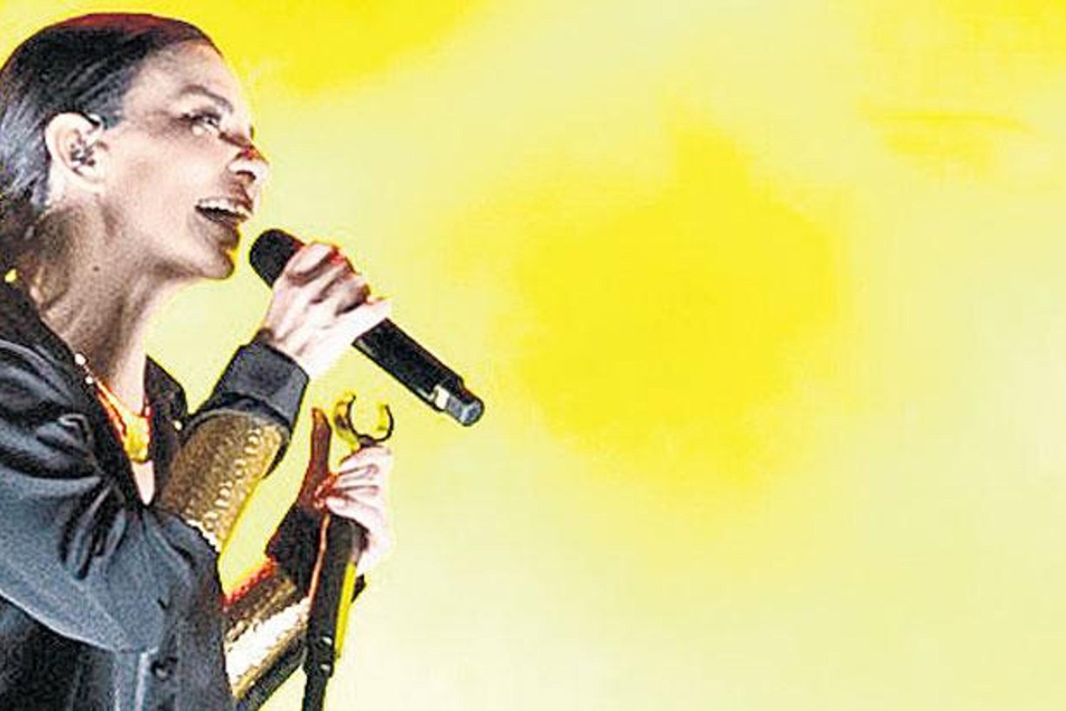 Seslendirdiği Sezen Aksu şarkısı ile Alkış Toplayan Sanatçıdan Duygusal Mesaj