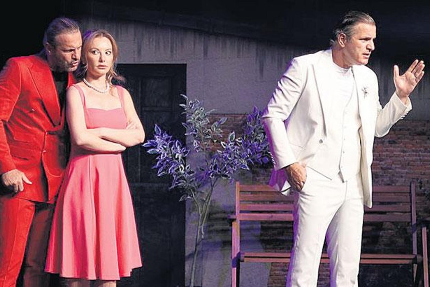 Bedava Sahne Keyfi: Trump Prömiyerine Ünlü Akını