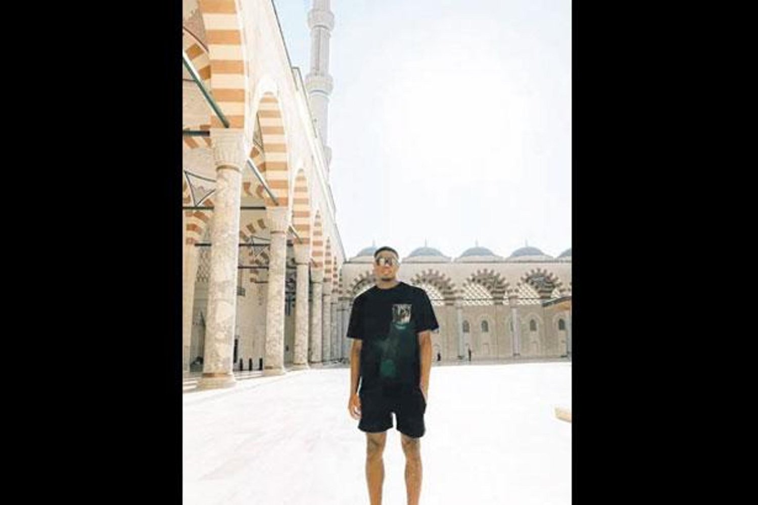 İstanbul Aşıkları: Lakers oyuncusu İstanbul’u Şiirle Anlamını Geliştiriyor!