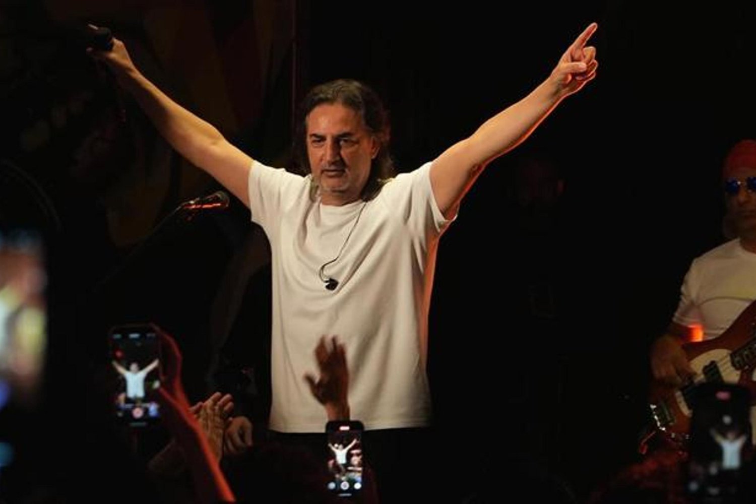 Çelik Erişçi Para Talebine Isyan Etti: 'İnsan Babasından İsteyemez'