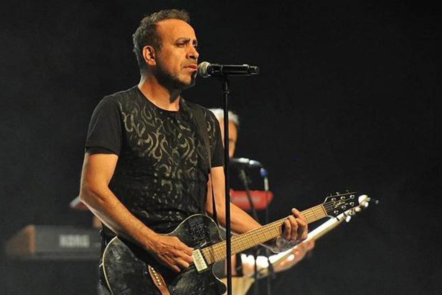 Haluk Levent Sağlık Durumu Endişe Yarattı: Muğla Konseri Sonrası Hastaneye Kaldırıldı