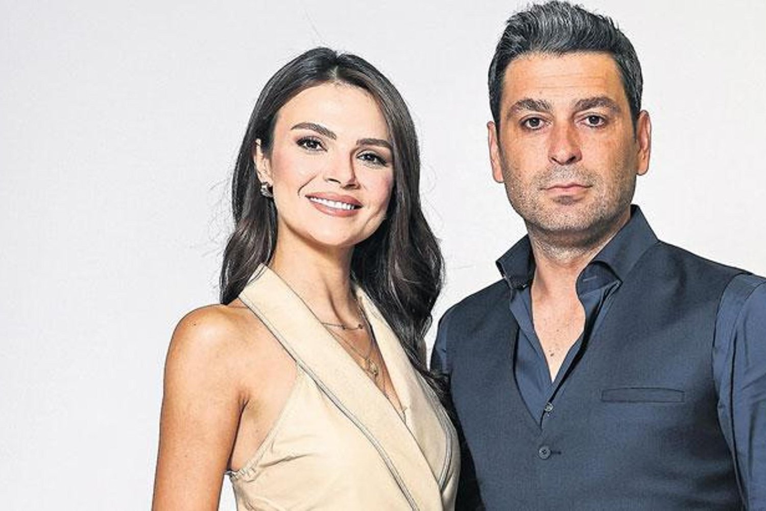 Uzak Şehir 2. Sezon Heyecanı Başlıyor: Sinem Ünsal ve Ozan Akbaba Anlatıyor