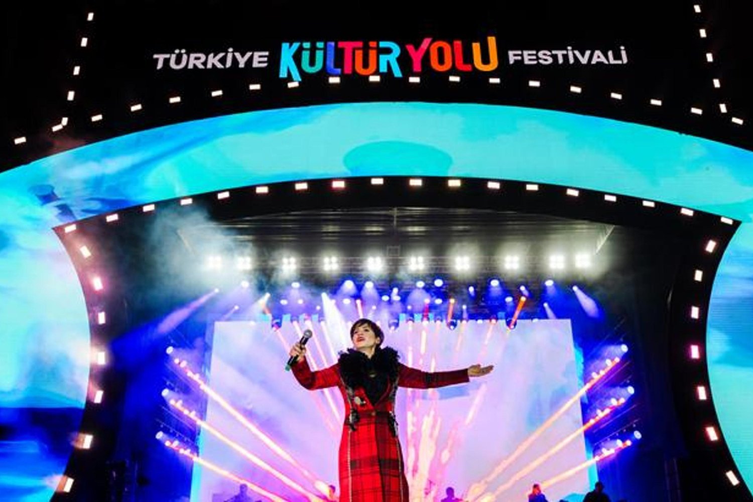 Aydilge’den Filistin Desteği ve Muhteşem Konser, Malatya Kültür Yolu Festivali