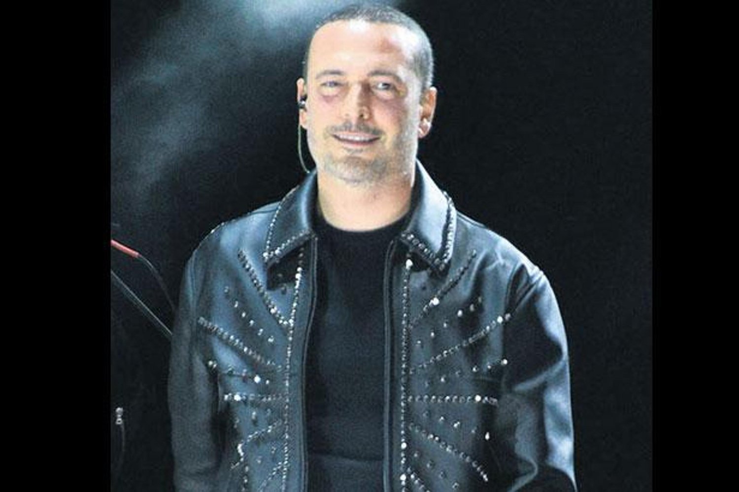 Ünlü Şarkıcı Yeni Saç Stili ve Enerjisiyle Göz Kamaştırdı!