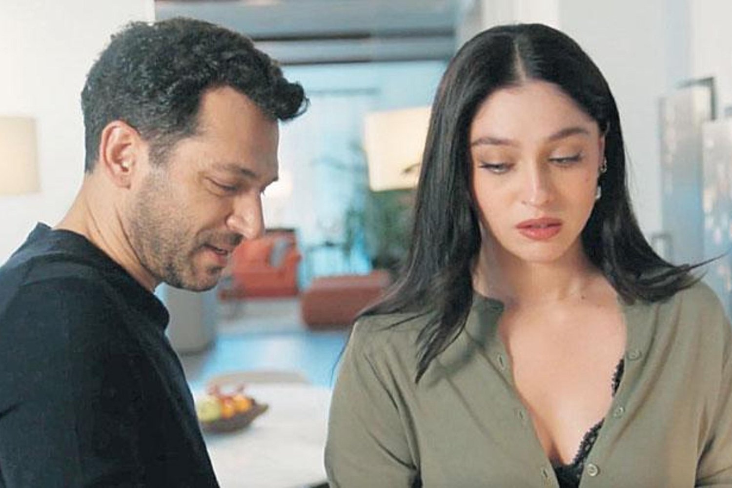 Güller ve Günahlar Zirvede! Murat Yıldırım ve Cemre Baysel'in Başarı Hikayesi