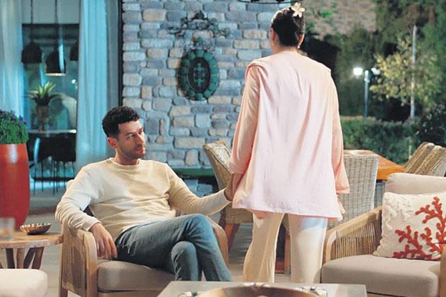 Güller ve Günahlar'da Serhat'ın Ağlatan Sahnesi Sosyal Medyada Gündem Oldu