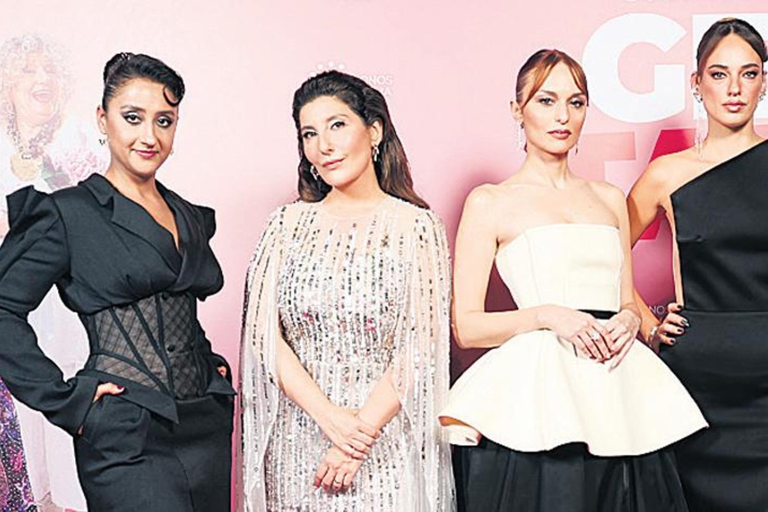 Gelin Takımı 2 Filminin Galası Renkli Anlara Sahne Oldu