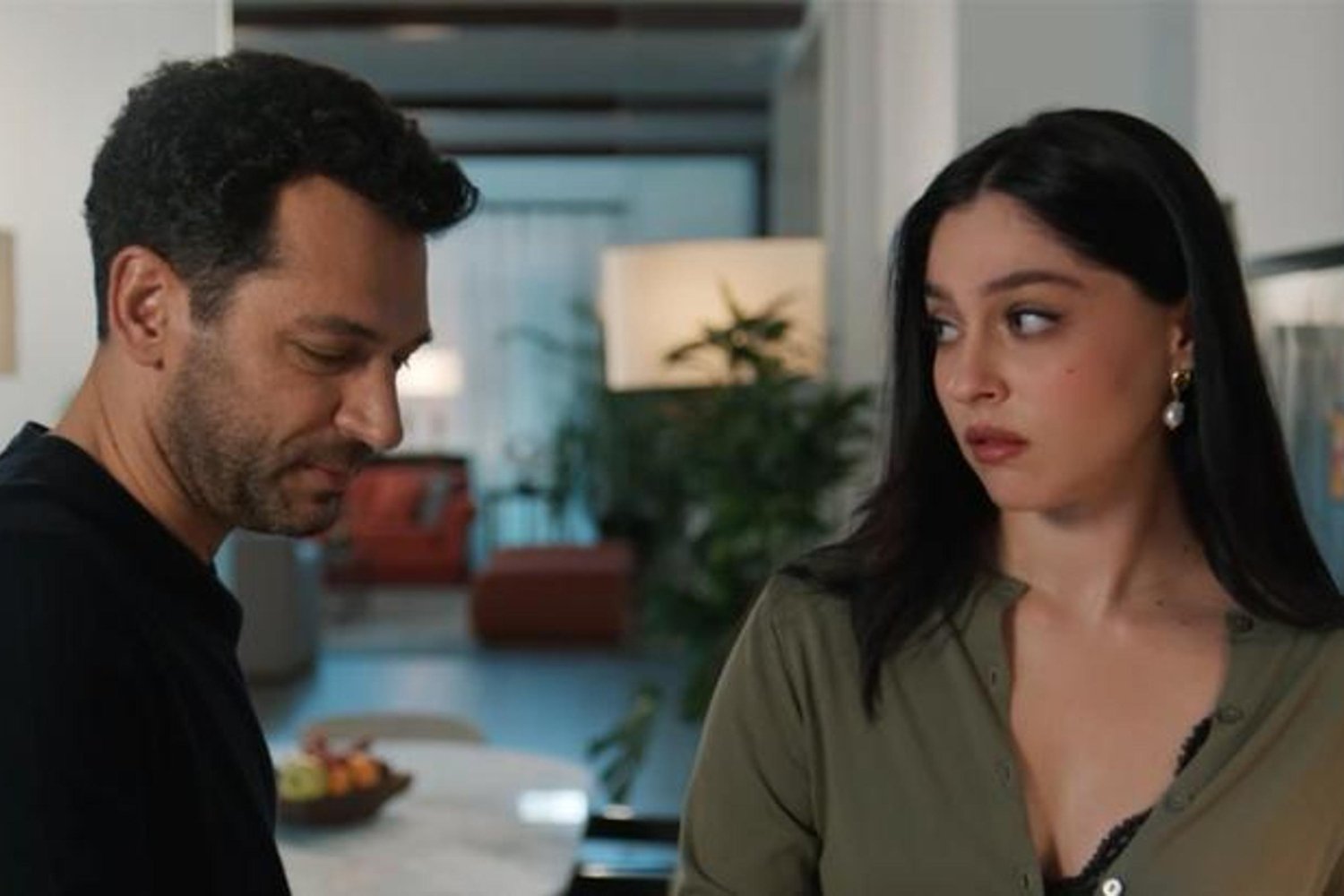 Güller ve Günahlar'da Serhat ve Zeynep'in Tatlı Sert Yakınlaşması Bu Akşam KanalD'de