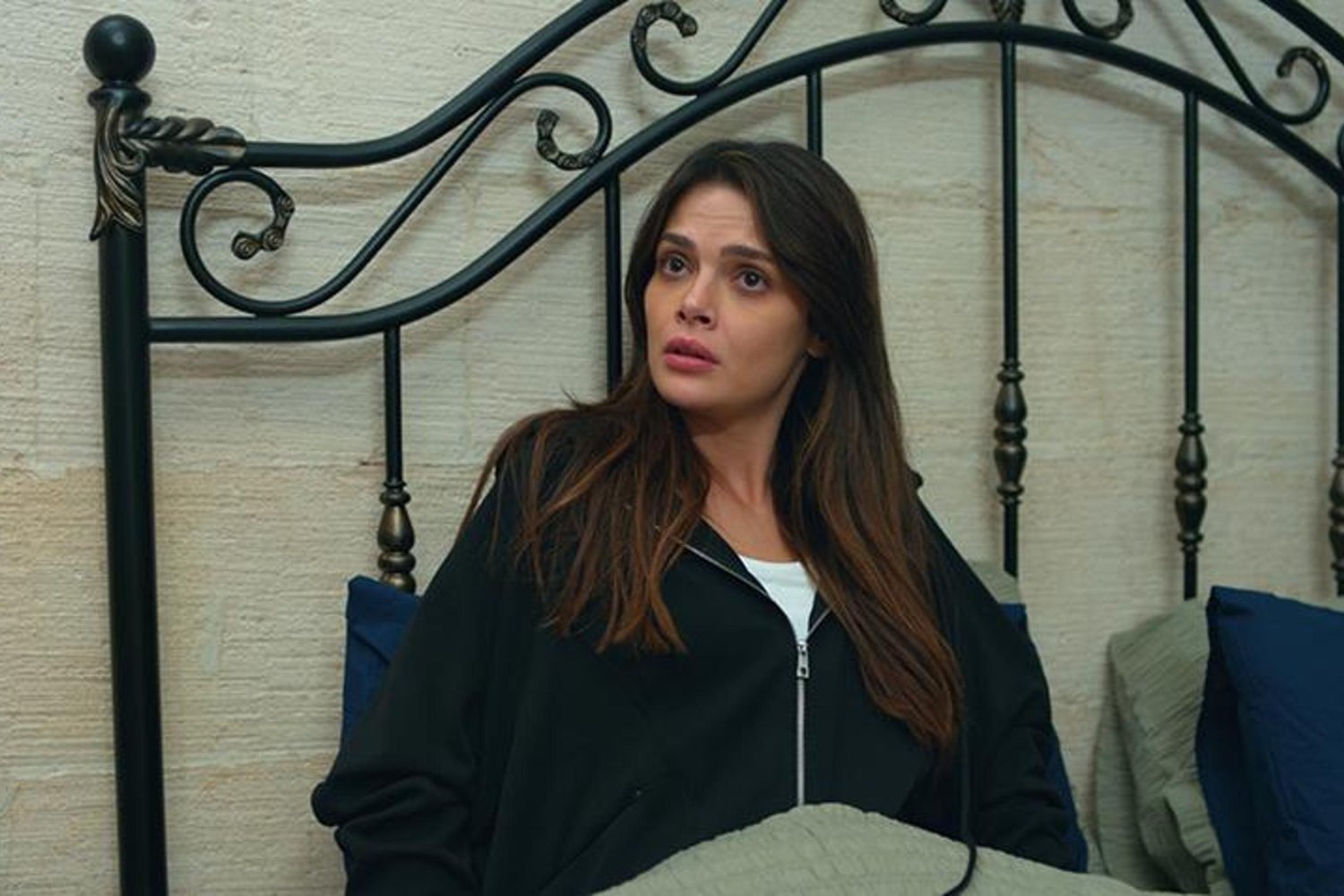 Uzak Şehir'de Şaşırtan Sürpriz: Sadakat Alya'ya Sevdiği Çorbayı Getiriyor!