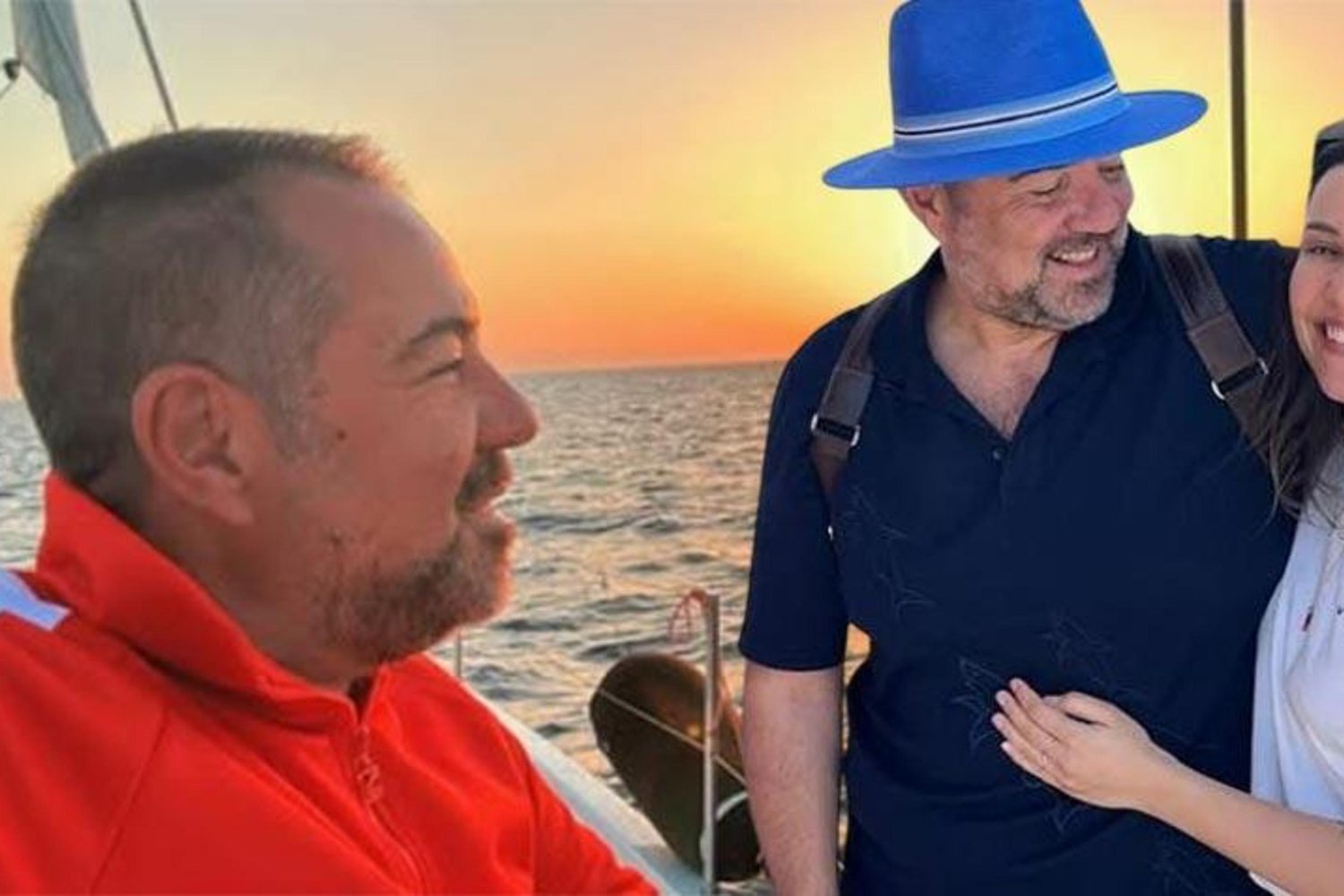 Ata Demirer Bozcaada'da Romantik Tatil ile Dikkat Çekiyor