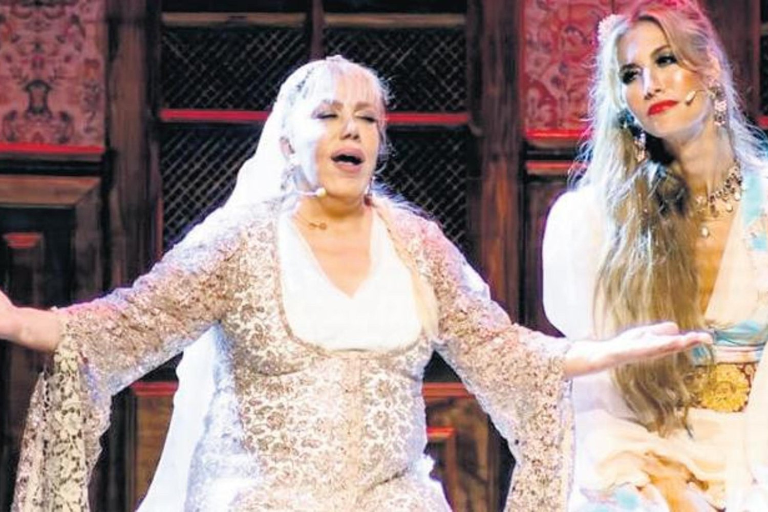 Mine Koşan Oyundan Çıkarıldı: Çağla Şıkel’in İsteği Nedeniyle Şok Gelişme