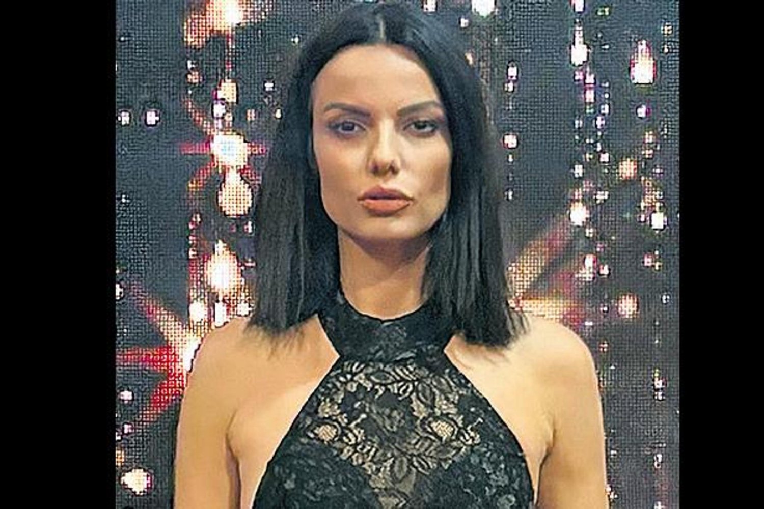 Modellik ve Sunuculukta Çift Yönlü Başarıyla Dubai'ye Hazırlanan Ünal: Ödülleriyle Dikkat Çekti!