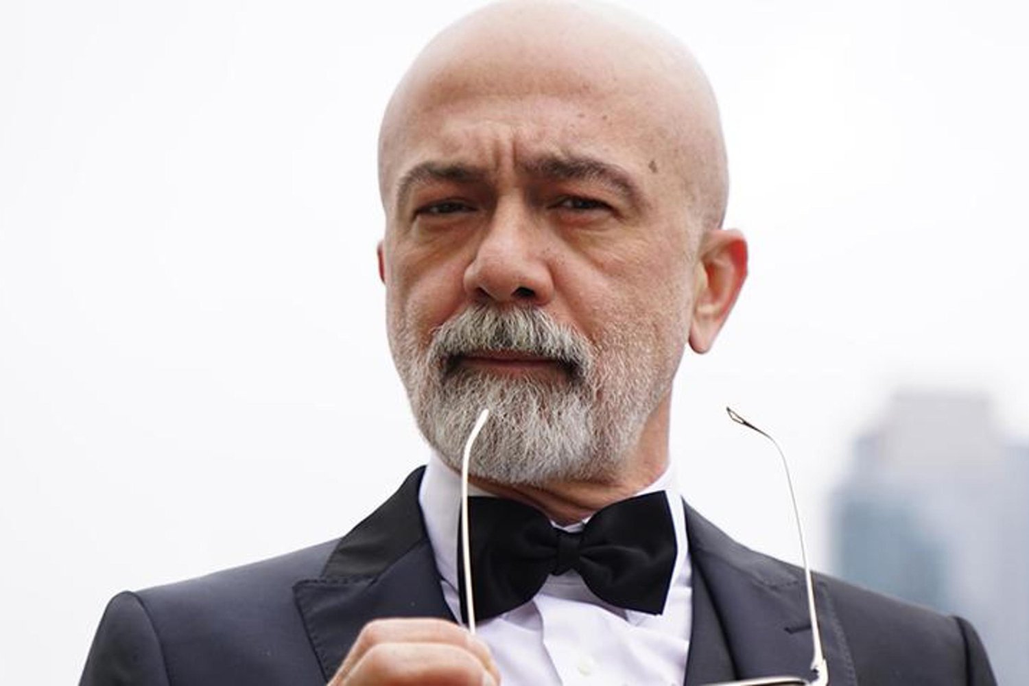 Yenilmez Dizide Adem Ağa'nın Tehlikeli Yükselişi: Uyuşturucu Baronu Gücüyle Diziye Damga Vuracak