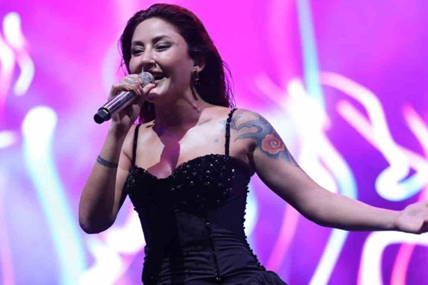 Müzik Dünyasının Harikası Bayhan'dan Unutulmaz Konser ve Sürprizler