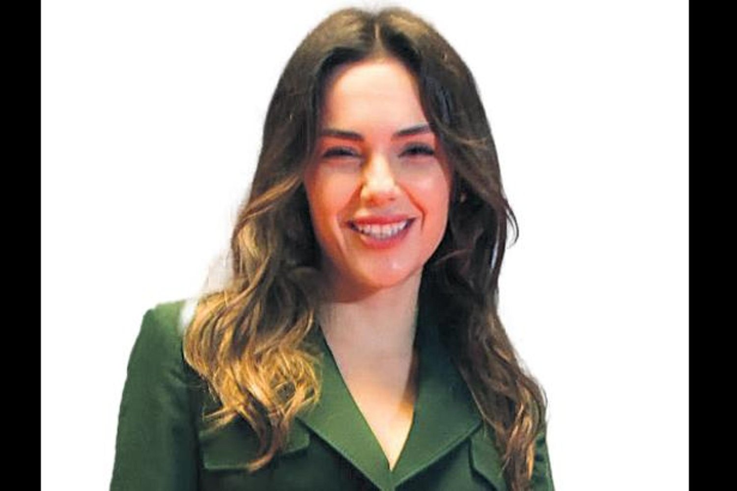 Oyunculuk ve Dövme Tartışmasıyla Dikkat Çeken Tanrısevsin’den Açıklama