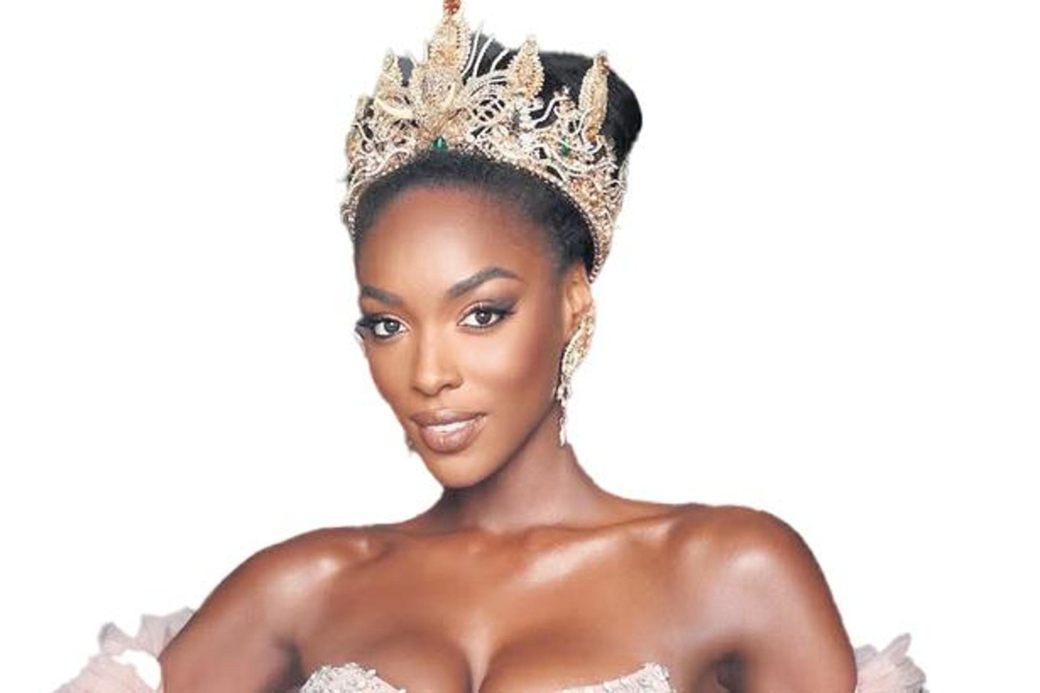 Miss AB Afrika ve Okyanusya Ünvanını Bırakan Olivia Yace Dikkat Çekiyor