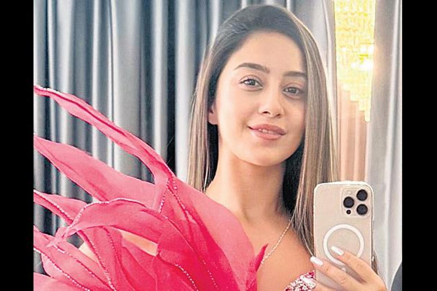 Moda Haberleri: Süleyman Güvenç Akın'a Özel Tasarım Hazırladı