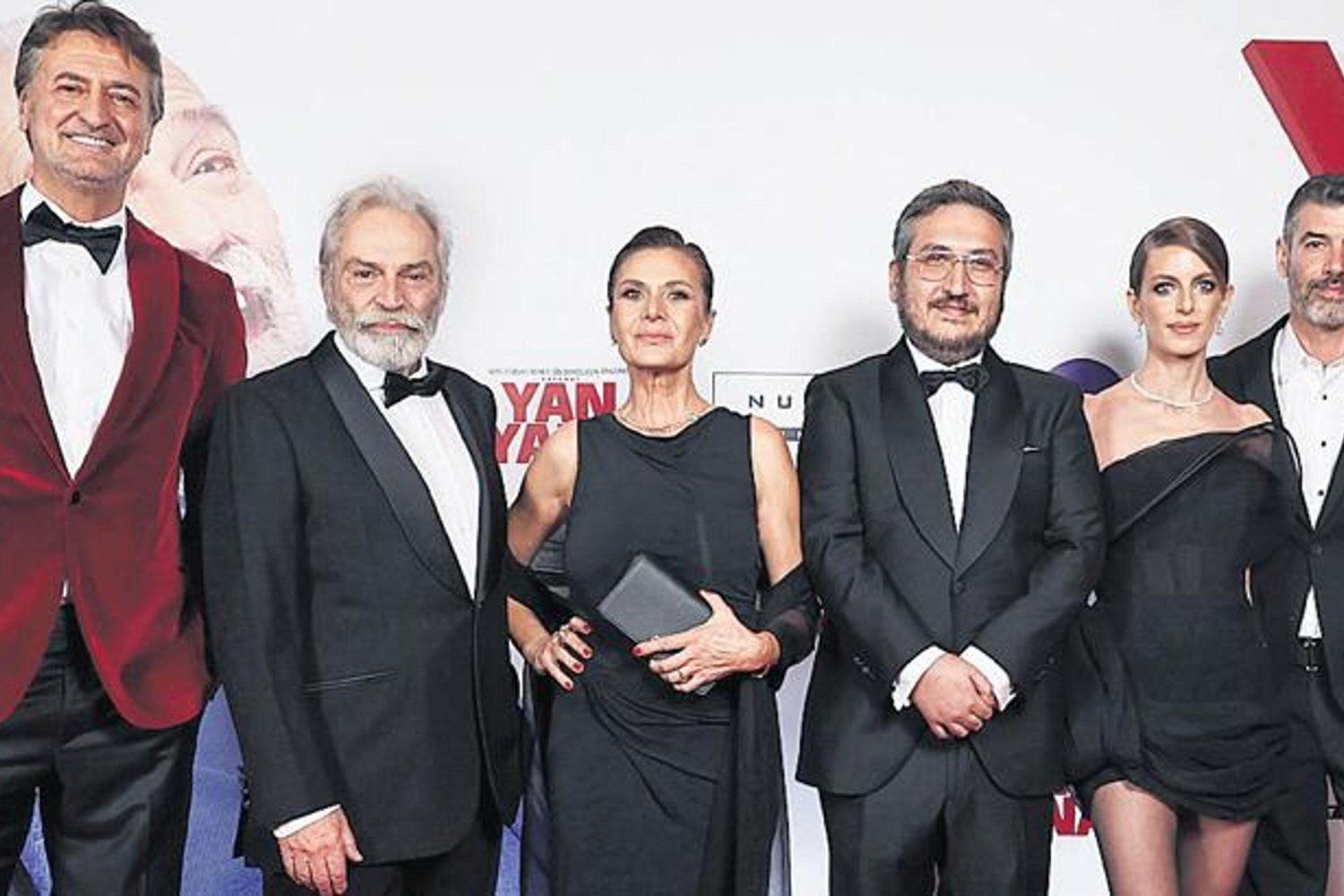 Ünlülerin Göz Kamaştıran Gecesi: Pelin Akil, Ahu Yağtu ve Derya Baykal'dan Samimi Açıklamalar