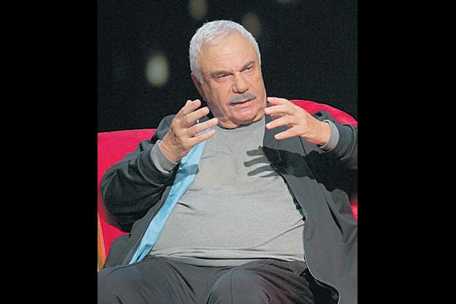 Yaprak Dökümü'yle Tanınan Sanatçı Duygularını Paylaştı