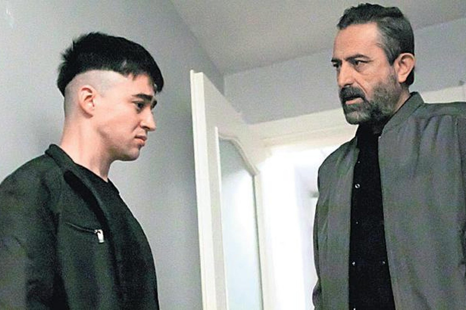 Arka Sokaklar'da Suça Sürüklenen Çocuklar Konusu İşleniyor