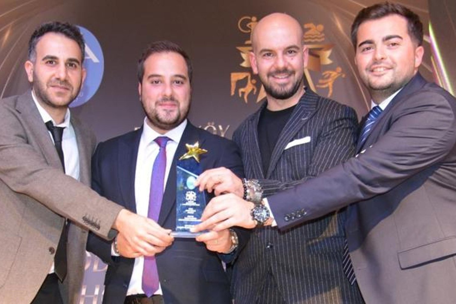 Magazin ve Spor Dünyasının Büyük Buluşması: Ödül Töreni İlgi Odağı Oldu