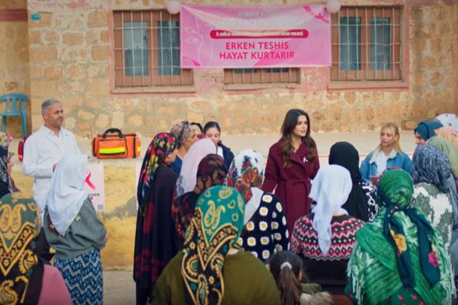 Uzak Şehir Dizisinden Kanser Farkındalığına Önemli Mesaj